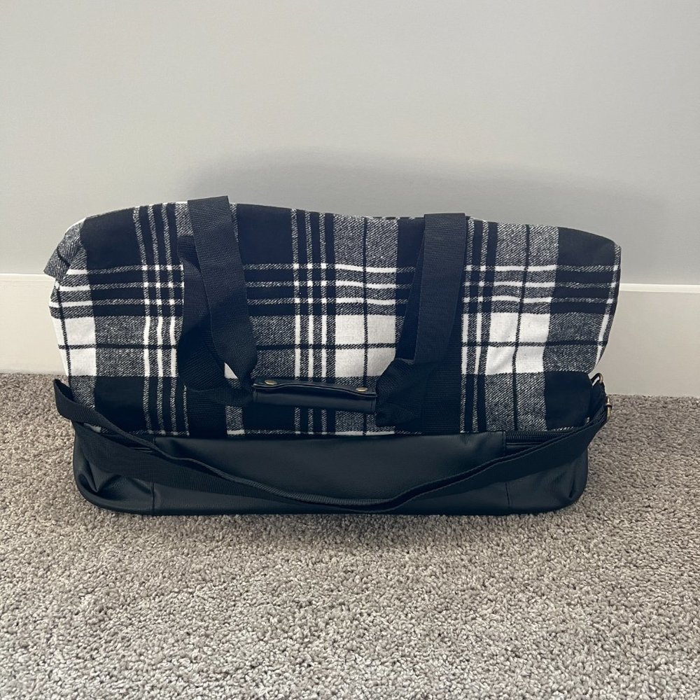 Weekender Bag - Picture 2 of 2